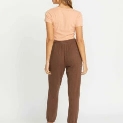 VOLCOM LIL FLEECE PANT(B1212303) -surf sale shop B1212303 CHO B 1420x1420 crop center.jpg 50906.1701194731