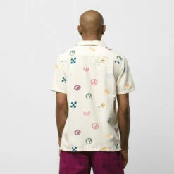 VANS IN OUR HANDS SS WOVEN (VN0A7SFA3KS1) -surf sale shop VN0A7SFA3KS ALT2 87186.1665255711