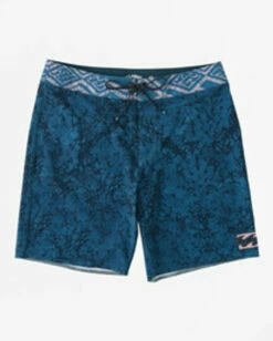 BILLABONG RIOT PRO 19" BOARDSHORT(ABYBS00374)