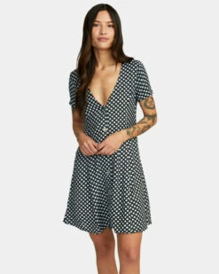 RVCA UNDERSTATED DRESS(EX) -surf sale shop avjwd00206 rvca2Cw rvb frt1 45870.1694015953