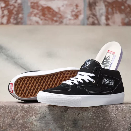 VANS HALF CAB (VN0A5FCDY28) 1 VANS HALF CAB (VN0A5FCDY28)