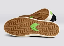 CARIUMA SLIP ON PRO BLACK SEUDE MEN'S SHOE -surf sale shop slip on skate pro black ivory sneaker.slideshow2 79086.1674596333